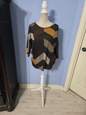 Ultra Teeze Medium Womens Blouse